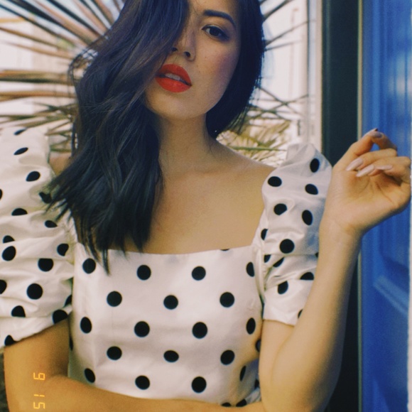 Meet your Posher, Jennifer - Picture 3 of 5